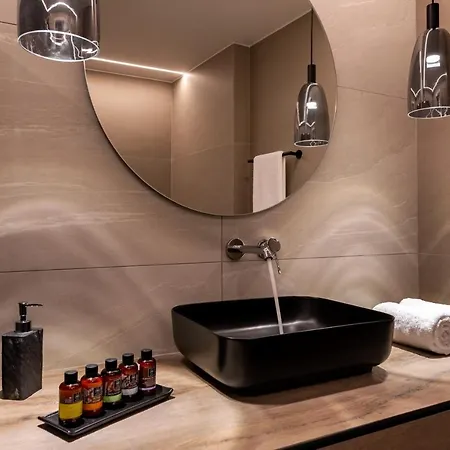 Neoma Luxury 4*