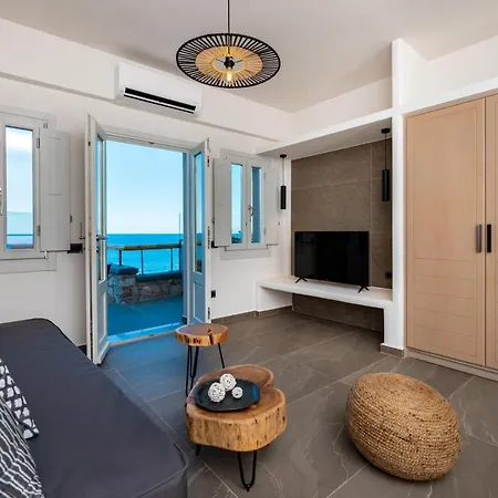 Neoma Luxury Karterados (Santorini)