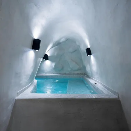 Neoma Luxury * Karterados (Santorini)