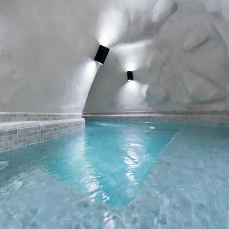 Aparthotel Neoma Luxury