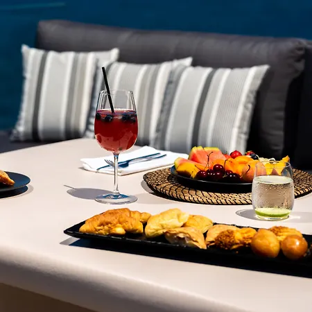 Neoma Luxury